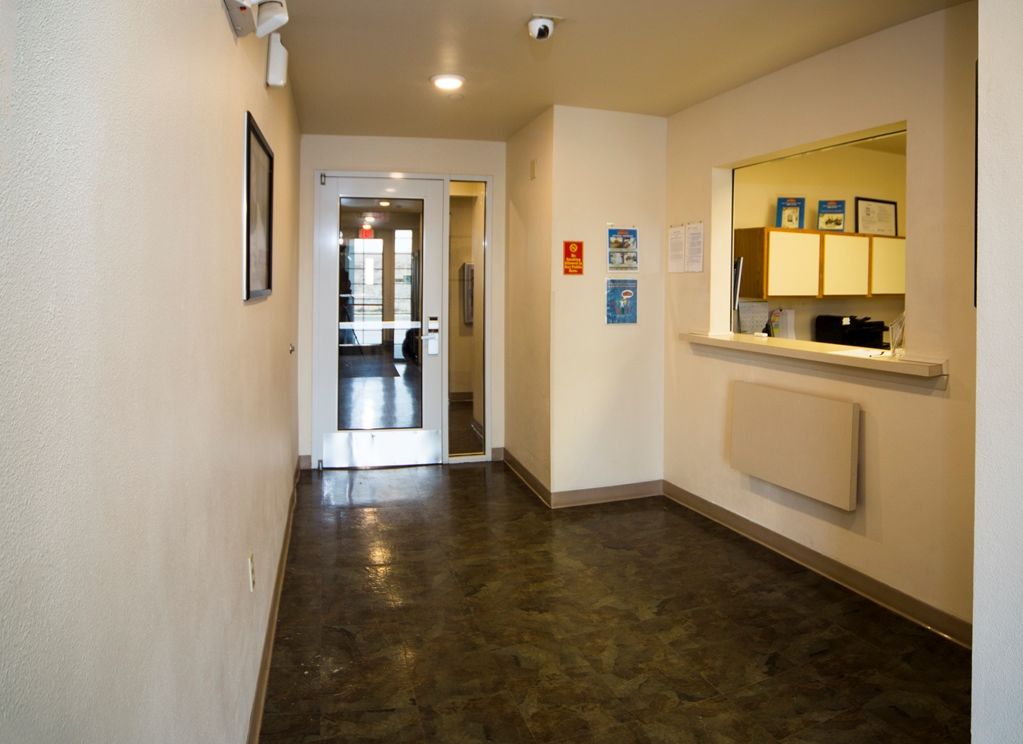 Woodspring Suites Evansville Dalaman gambar