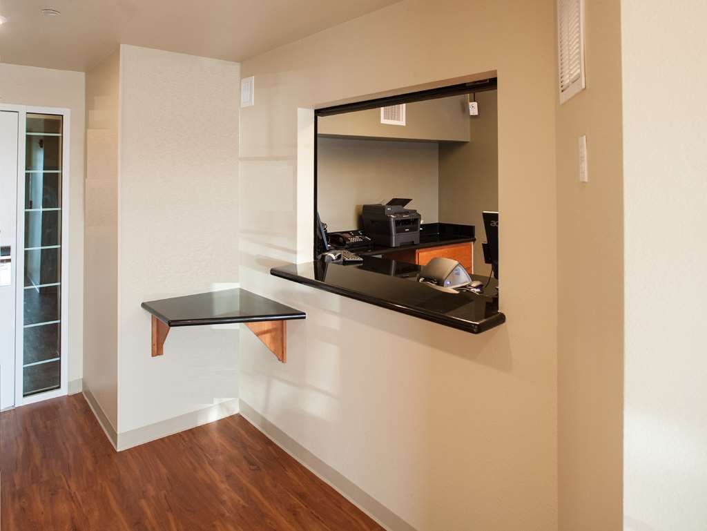 Woodspring Suites Evansville Dalaman gambar